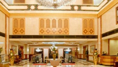 Luxury Hotels in Medina with Halal Food Options