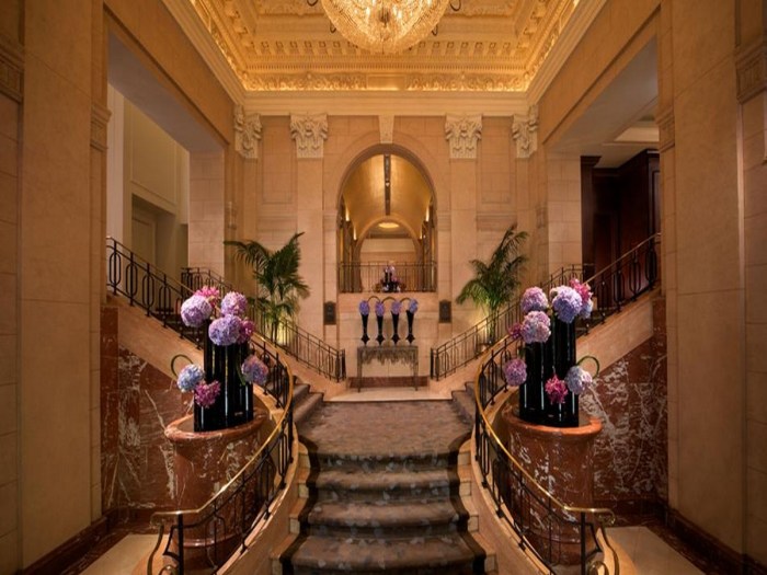Hotel New York affordable luxury accommodations near museums