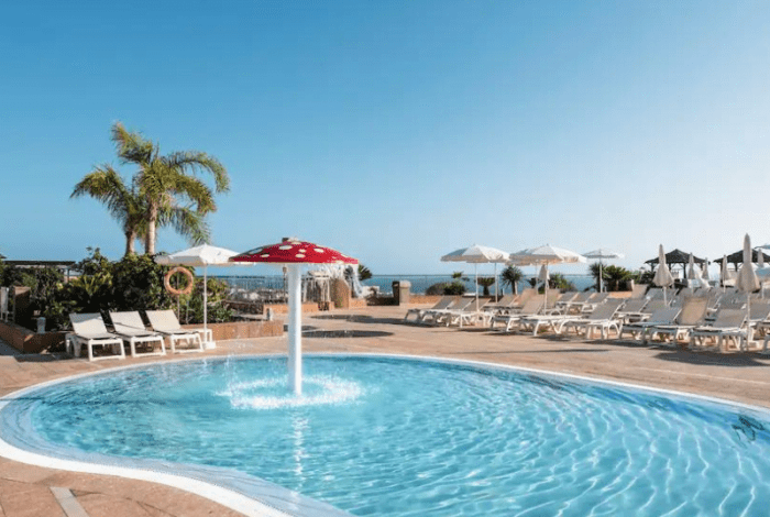 Landmar Costa Los Gigantes beach access and facilities
